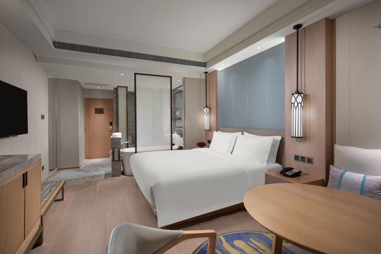 Crowne Plaza Shanghai Nanjing Road By Ihg Exterior foto Deluxe Room